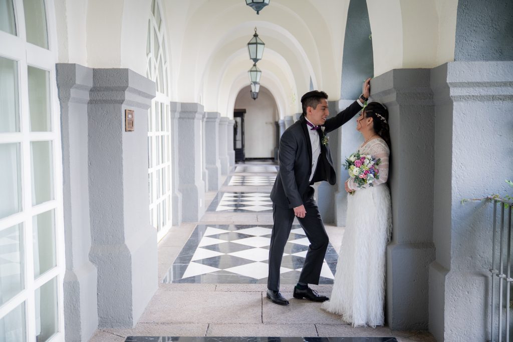 Novios en boda Covid